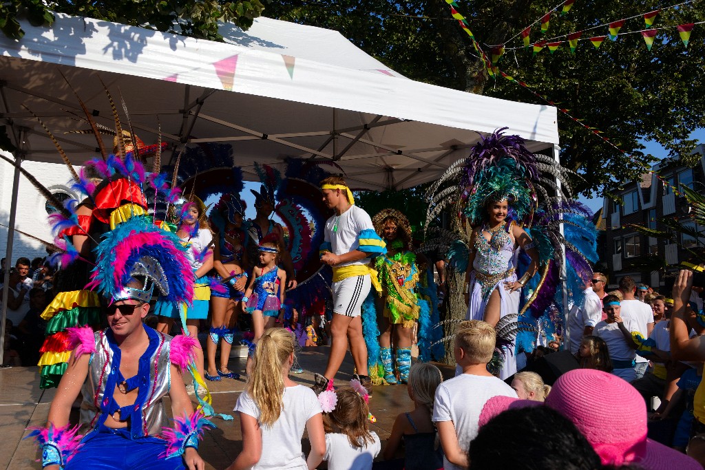 ../Images/Zomercarnaval Noordwijkerhout 246.jpg